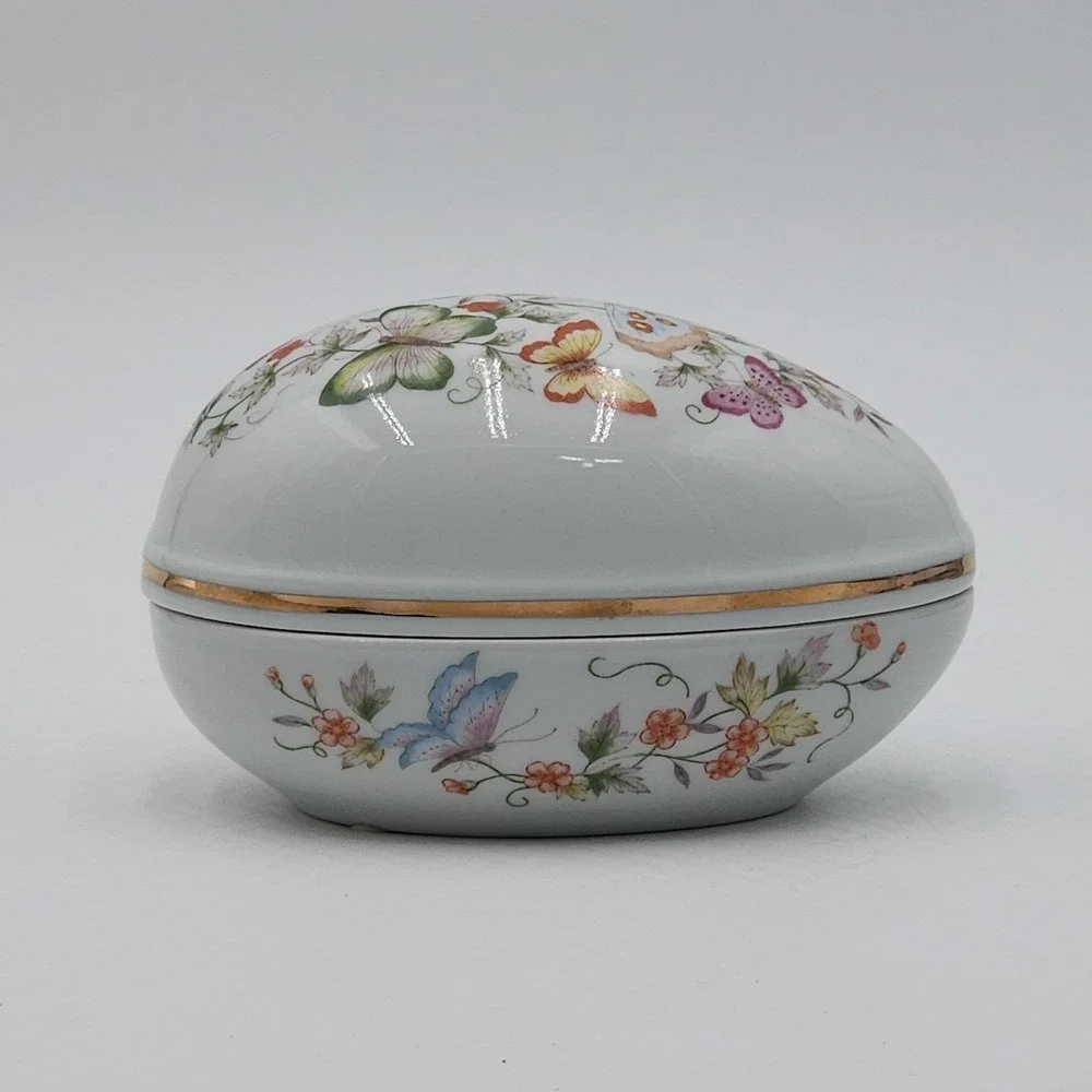 Vintage Avon Porcelain Treasure Egg Butterfly Fantasy 1974 22k Gold Trim